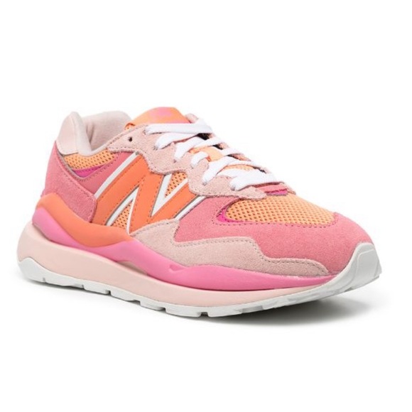 New Balance Shoes - Unique coral and pink New Balance